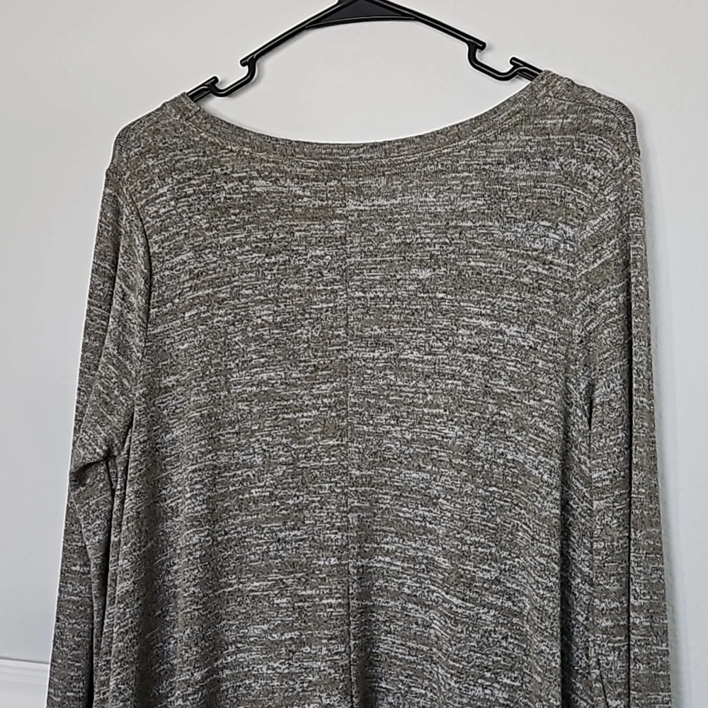 Aerie Long Sleeve Tight Knit Flowy V-neck Top Heather Green XS - Picture 7 of 13